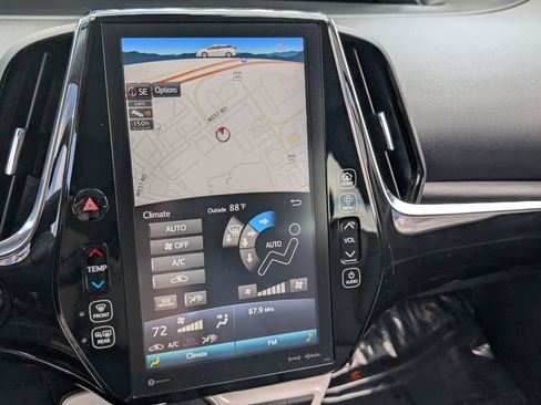 Used 2017 Toyota Prius Prime Premium w/ Carpet Mat Package FWD image 22