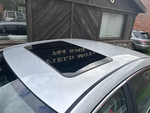 Used 2009 Chevrolet Malibu LT w/ HFV6 Engine Package image 7