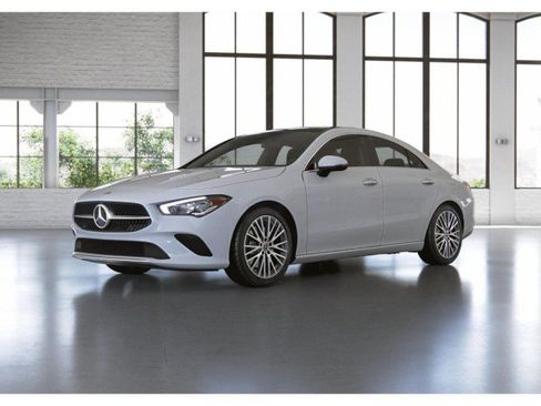 Used 2022 Mercedes-Benz CLA 250 image 39