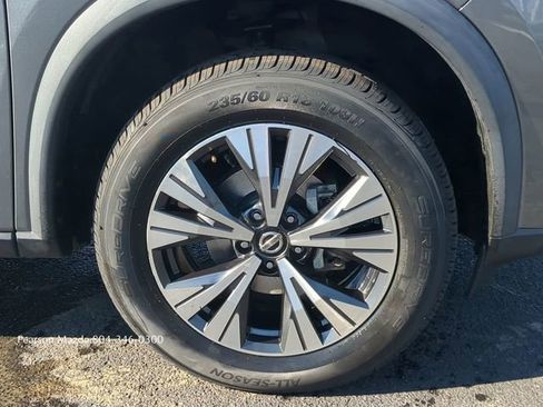 Used 2021 Nissan Rogue SV image 11