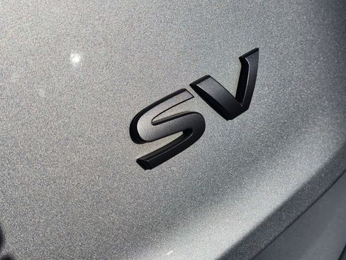 Used 2024 Nissan Rogue SV image 12