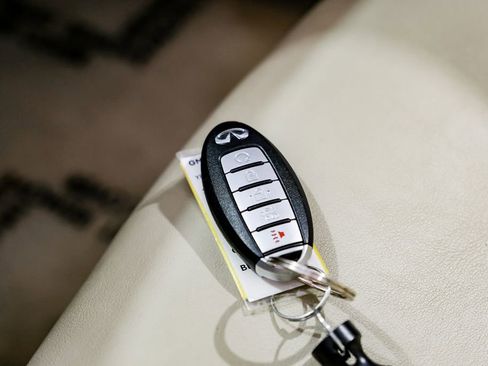 Used 2016 INFINITI Q50 3.0t Premium w/ 3.0T Premium Plus Package image 62