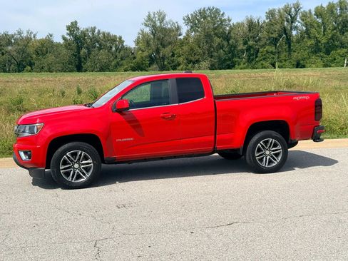Used 2020 Chevrolet Colorado LT w/ LT Convenience Package AWD/4WD image 15