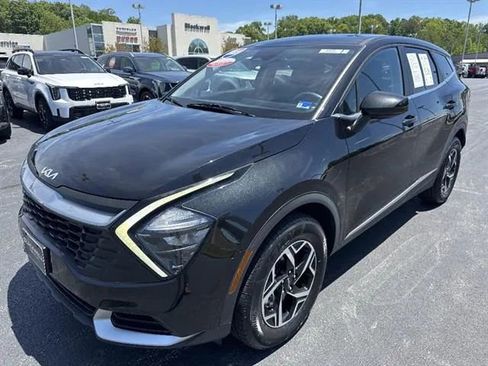 Certified 2023 Kia Sportage LX AWD/4WD image 3