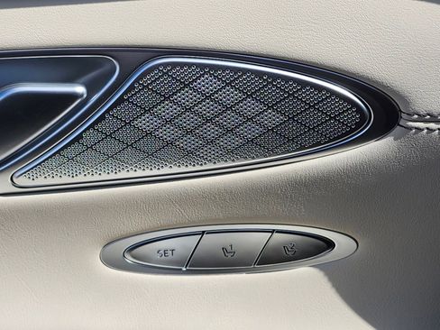 New 2026 Genesis GV70 2.5T Select AWD/4WD image 18