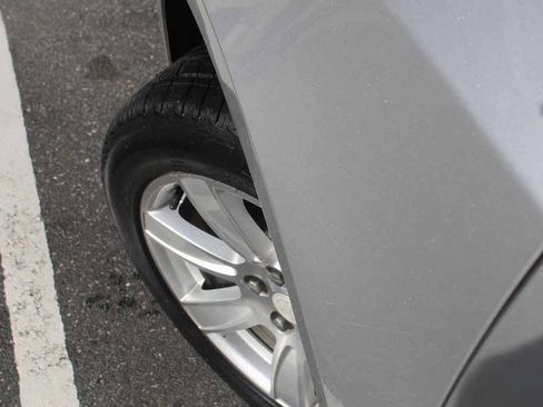 Used 2011 Buick LaCrosse CXL AWD/4WD image 32