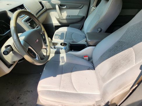 Used 2013 GMC Acadia SLE FWD image 10