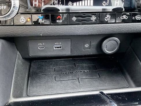 Used 2024 Mitsubishi Outlander SEL Black Edition image 15