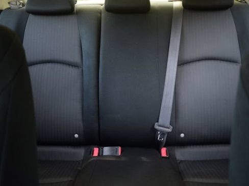 Used 2016 MAZDA MAZDA3 i Sport FWD image 16