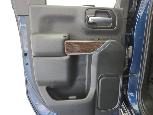 Used 2020 GMC Sierra 2500 SLE image 20