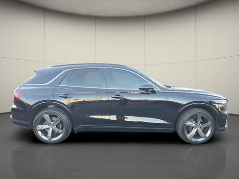 Used 2025 Genesis GV70 3.5T Sport w/ Sport Advanced Package image 6