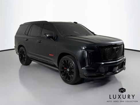 Used 2025 Cadillac Escalade V w/ LPO, Floor Liner Package AWD/4WD image 3