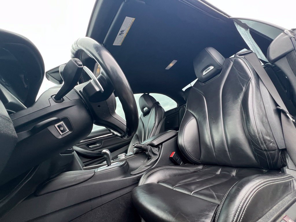Used 2016 BMW M4 Convertible RWD image 12
