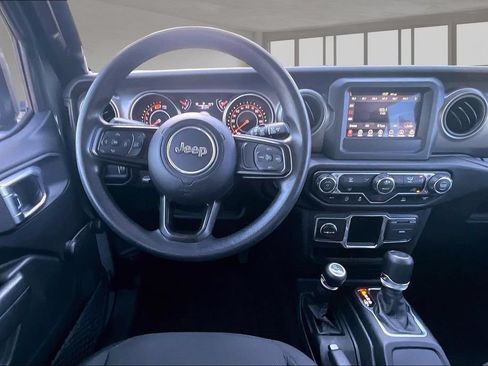 Used 2023 Jeep Wrangler Unlimited Sport AWD/4WD image 5
