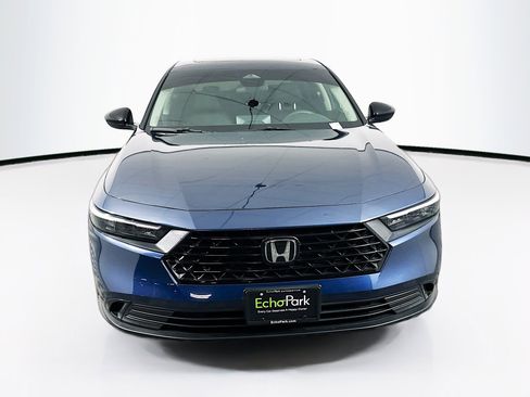 Used 2025 Honda Accord SE image 2