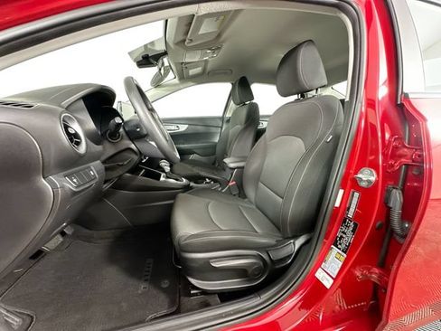 Used 2023 Kia Forte LXS FWD image 16
