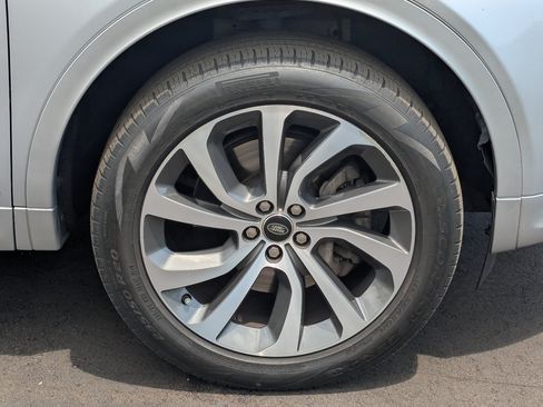 Used 2020 Land Rover Discovery Sport SE R-Dynamic AWD/4WD image 8
