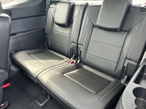 Certified 2023 Volkswagen Atlas SEL R-Line image 26