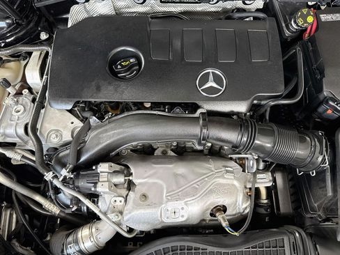 Used 2022 Mercedes-Benz CLA 250 image 39