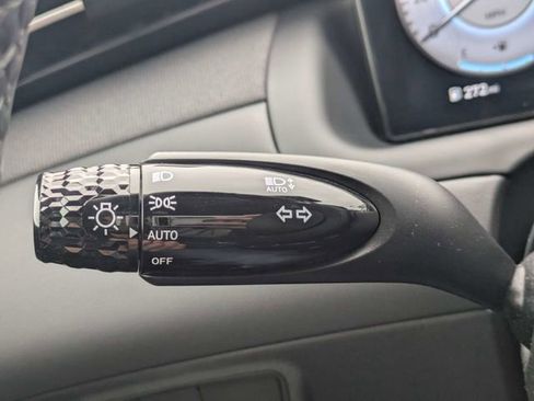 Used 2023 Hyundai Tucson Limited image 28