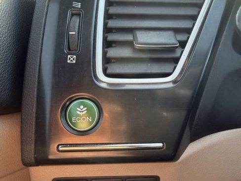 Used 2013 Honda Civic LX image 34