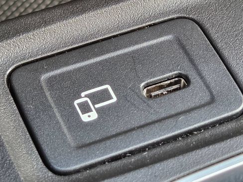 Used 2023 Mercedes-Benz GLA 250 4MATIC image 19