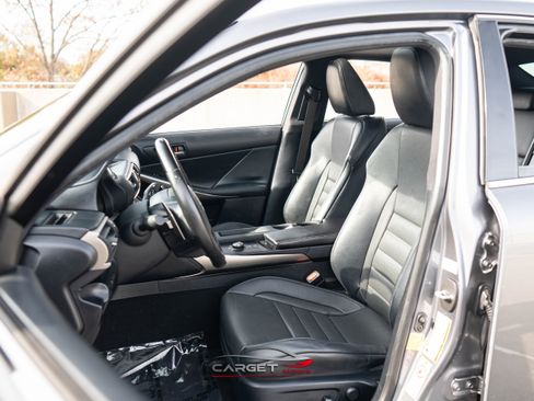 Used 2018 Lexus IS 300 F Sport w/ F Sport Package image 15