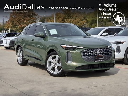 Certified 2025 Audi Q5 Prestige image 1