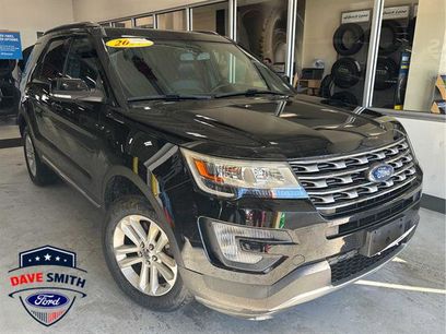 Used 2017 Ford Explorer XLT w/ Equipment Group 202A