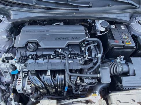 Certified 2025 Hyundai Elantra Sport FWD image 27
