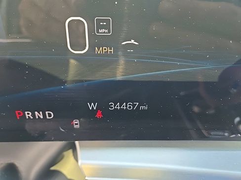 Certified 2023 Cadillac Lyriq AWD image 24