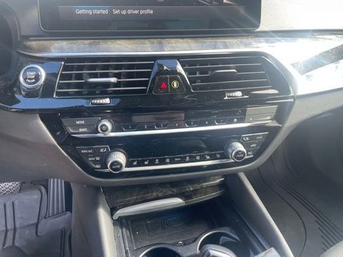 Used 2023 BMW 530e w/ Executive Package image 42