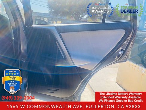 Used 2015 Toyota RAV4 LE FWD image 25