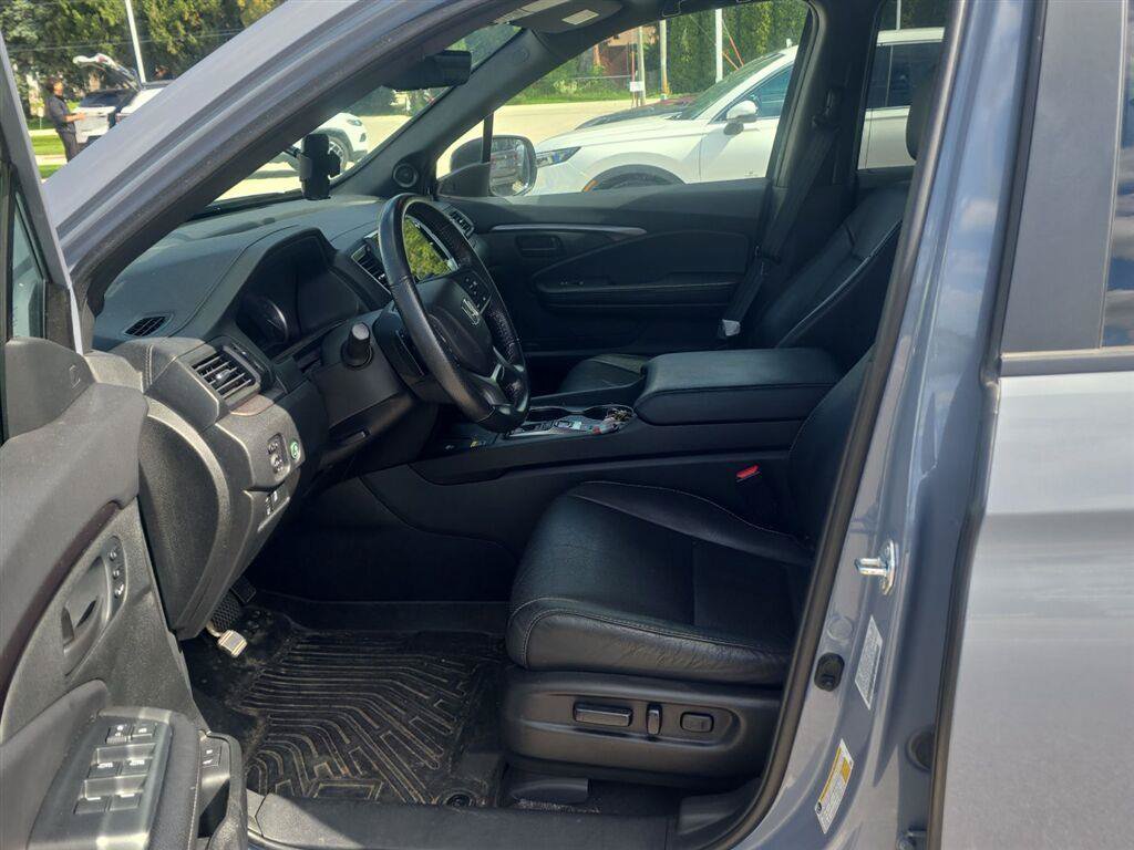 Used 2024 Honda Passport EX-L image 3