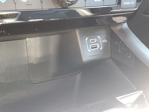 Used 2022 Jeep Compass Limited AWD/4WD image 18