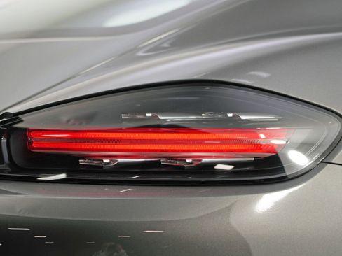 Used 2019 Porsche 718 Cayman S image 44