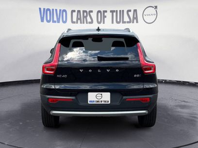 New 2025 Volvo XC40 B5 Core w/ Protection Package Premier