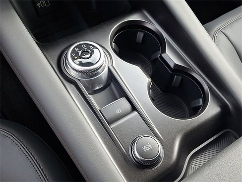 New 2026 Ford Explorer Active w/ Active Comfort Package image 17