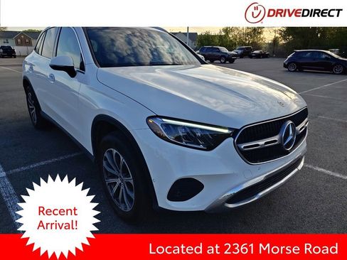 Used 2024 Mercedes-Benz GLC 300 4MATIC image 1