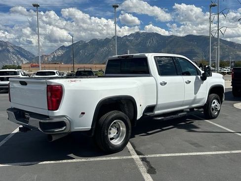Used 2020 Chevrolet Silverado 3500 LTZ w/ LTZ Plus Package AWD/4WD image 7