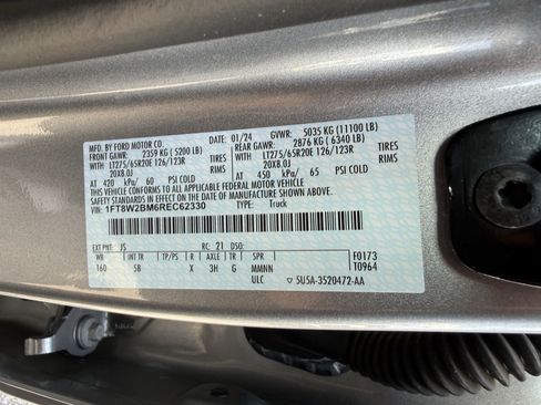 Used 2024 Ford F250 Lariat w/ Lariat Ultimate Package AWD/4WD image 17