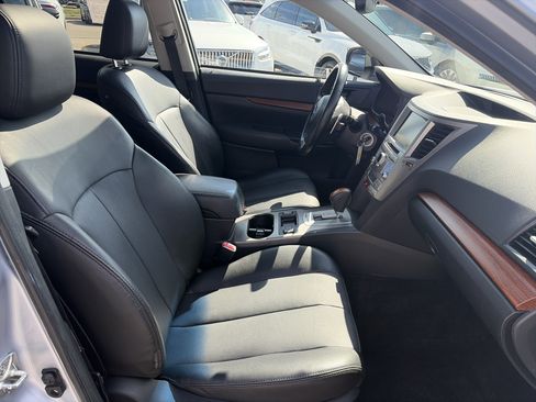 Used 2014 Subaru Outback 2.5i Limited AWD/4WD image 13
