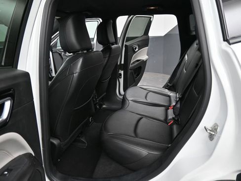 Used 2025 Jeep Compass Limited AWD/4WD image 26