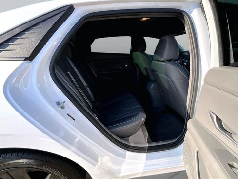 Used 2022 Hyundai Elantra SEL w/ Cargo Package FWD image 19