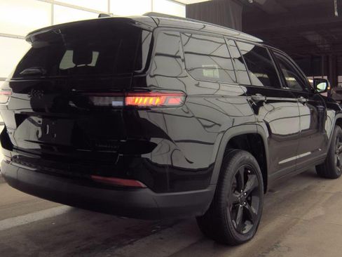 Used 2024 Jeep Grand Cherokee L Limited w/ Luxury Tech Group II image 4