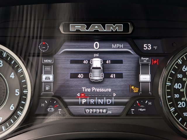 Used 2023 RAM 1500 Laramie AWD/4WD image 18