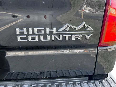 Used 2024 Chevrolet Silverado 1500 High Country AWD/4WD image 10