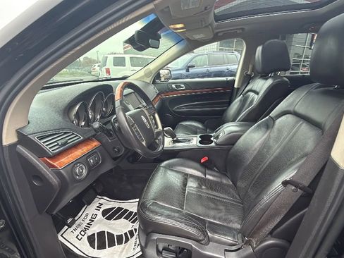 Used 2010 Lincoln MKT AWD image 10