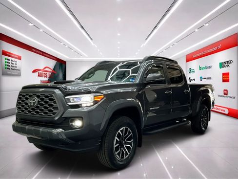 Used 2023 Toyota Tacoma TRD Sport AWD/4WD image 4