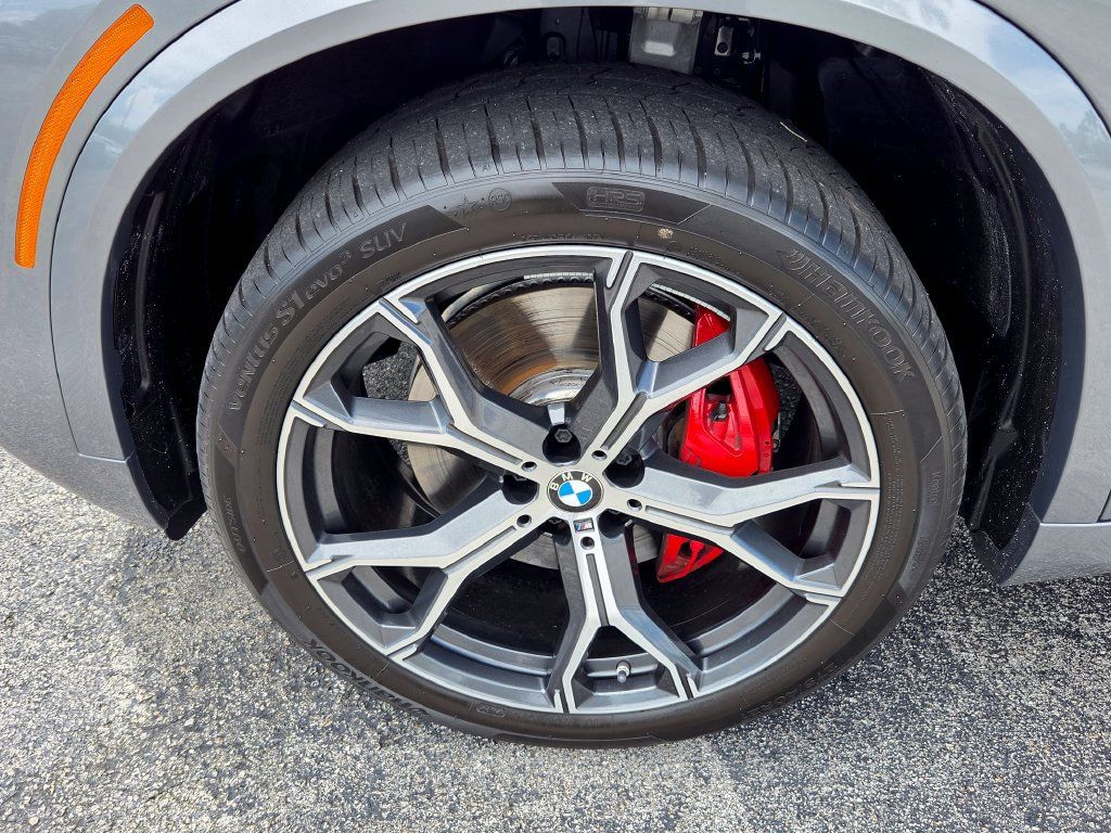 Used 2025 BMW X5 sDrive40i w/ M Sport Package RWD image 7
